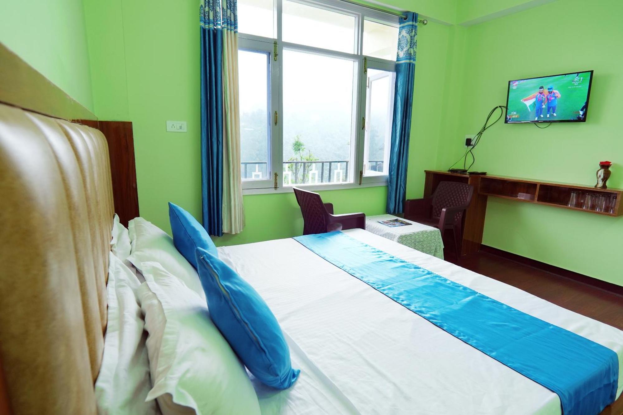 Shimla Hills Apartments 2Bhk 外观 照片