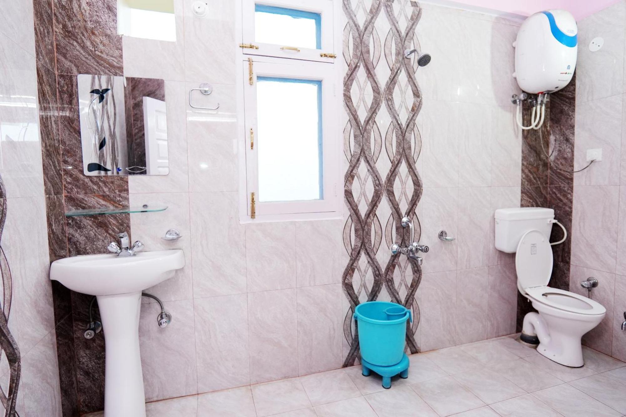 Shimla Hills Apartments 2Bhk 外观 照片
